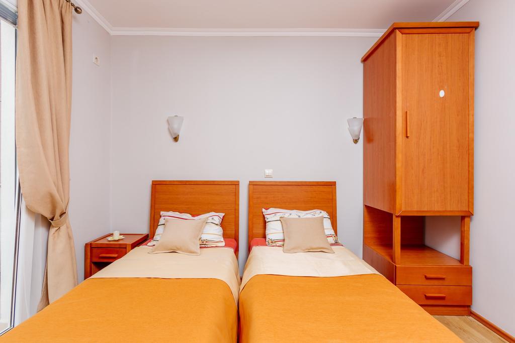 Apartments Perper Тиват Екстер'єр фото